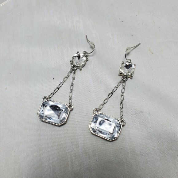 Bijou clear stones silver chain dangle earrings - Picture 3 of 4